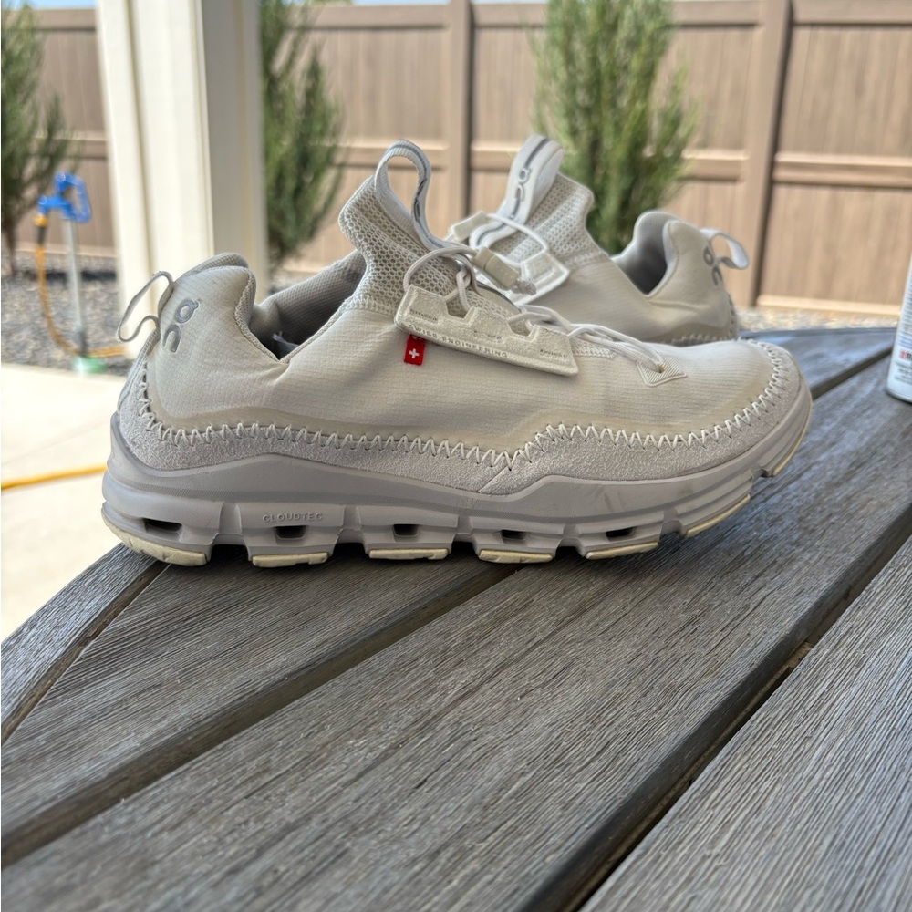 On Cloud Cloudaway - image 1